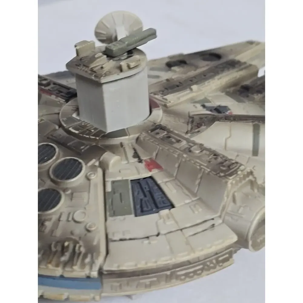 Star Wars Millennium Falcon Battle Damage Hasbro 2002 LFL Micro Machines 7 inch